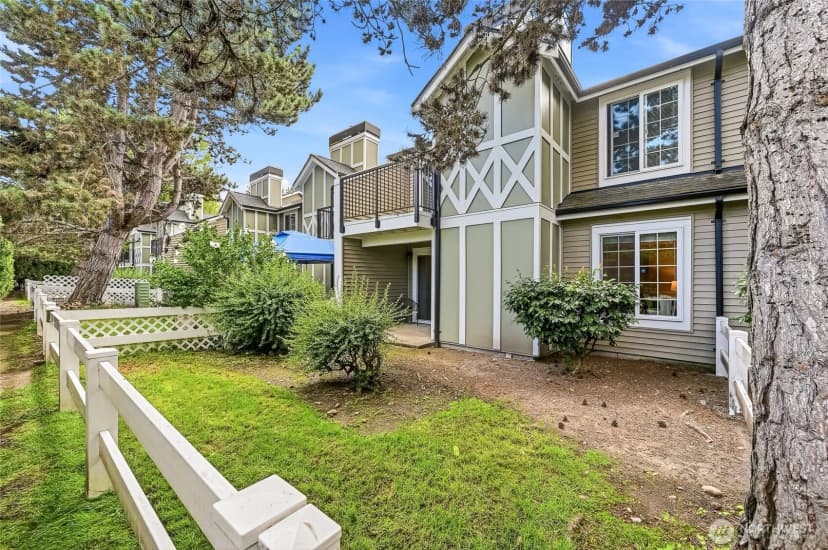 Property photo for 26005 106th Place Se #a102, Kent photo 30