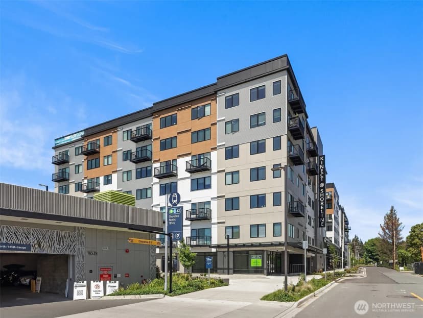 Property photo for 320 Ne 185th Street, Shoreline photo 28