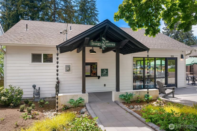 Property photo for 320 Ne 185th Street, Shoreline photo 39