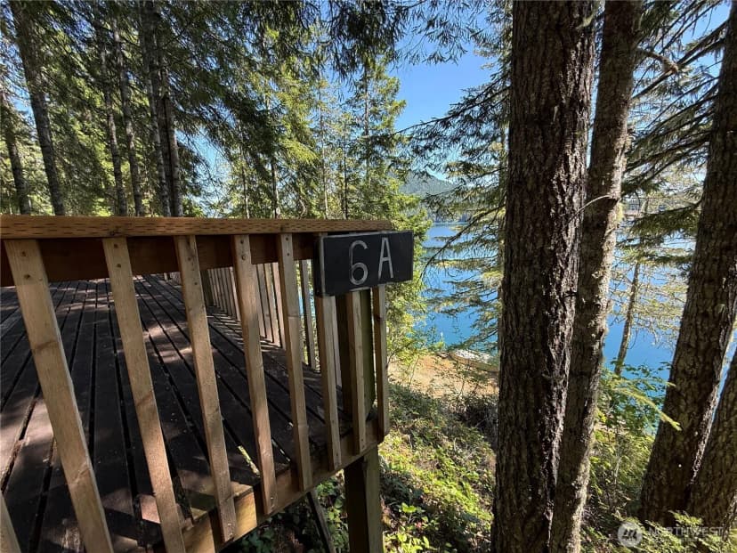 Property photo for 531 W Mackinaw Road, Shelton photo 4