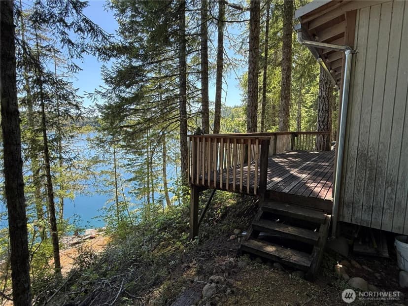 Property photo for 531 W Mackinaw Road, Shelton photo 8
