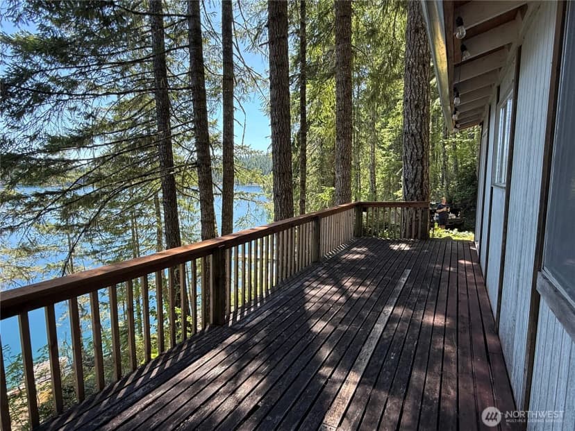 Property photo for 531 W Mackinaw Road, Shelton photo 5