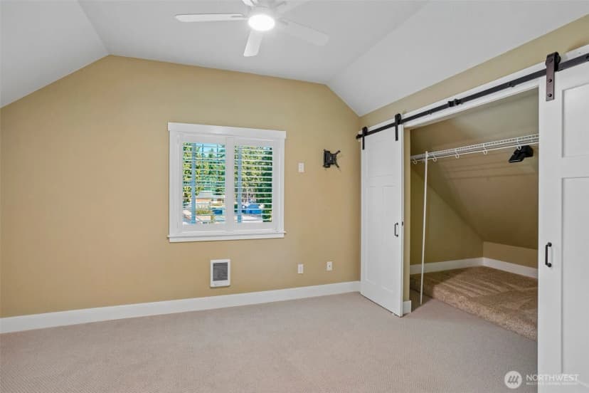 Property photo for 31100 6th Lane Sw, Federal Way photo 23