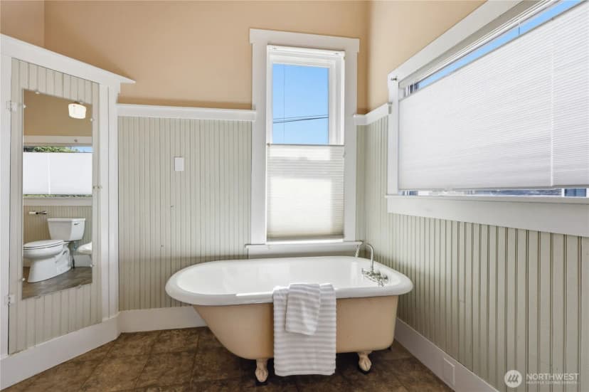 Property photo for 611 Rose Street, Port Townsend photo 22