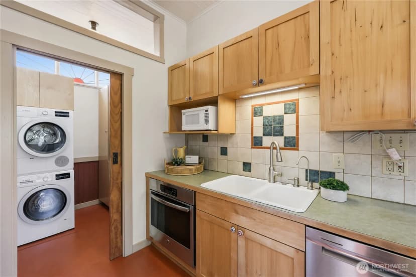 Property photo for 611 Rose Street, Port Townsend photo 12