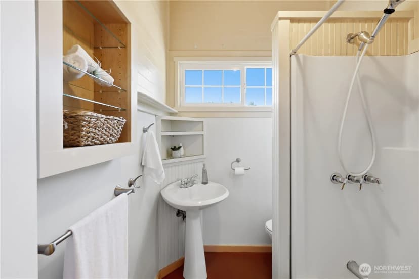 Property photo for 611 Rose Street, Port Townsend photo 14