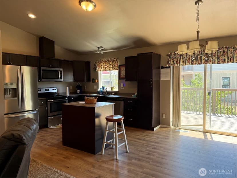 Property photo for 1030 Crest Loop, Entiat photo 4