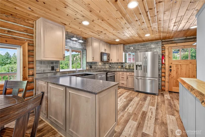 Property photo for 10365 Merry Canyon Road, Leavenworth photo 6