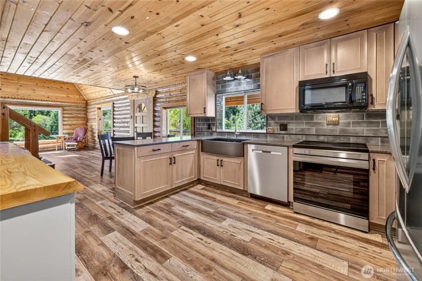 Property photo for 10365 Merry Canyon Road, Leavenworth photo 8