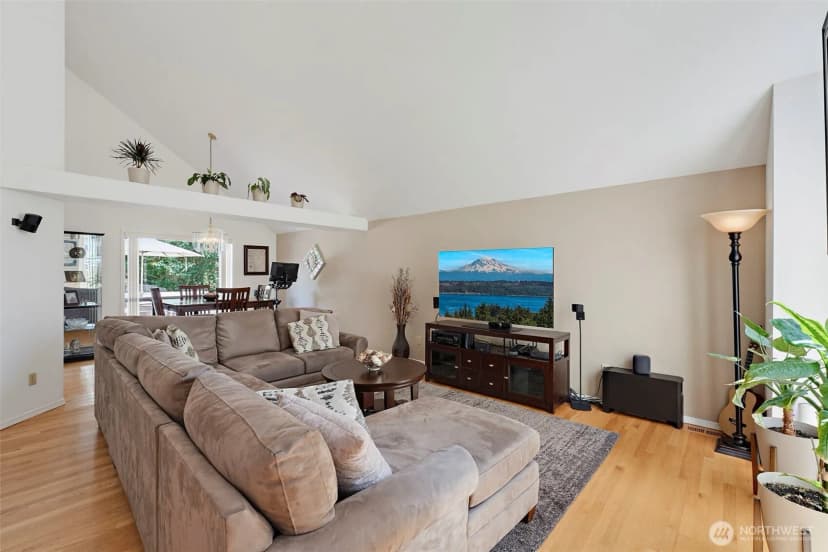 Property photo for 1105 Sw 352nd Street, Federal Way photo 21