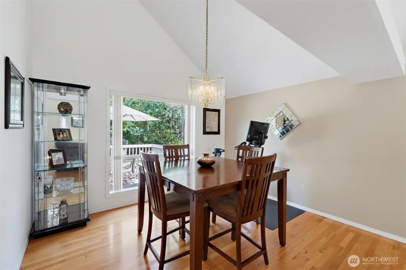 Property photo for 1105 Sw 352nd Street, Federal Way photo 17