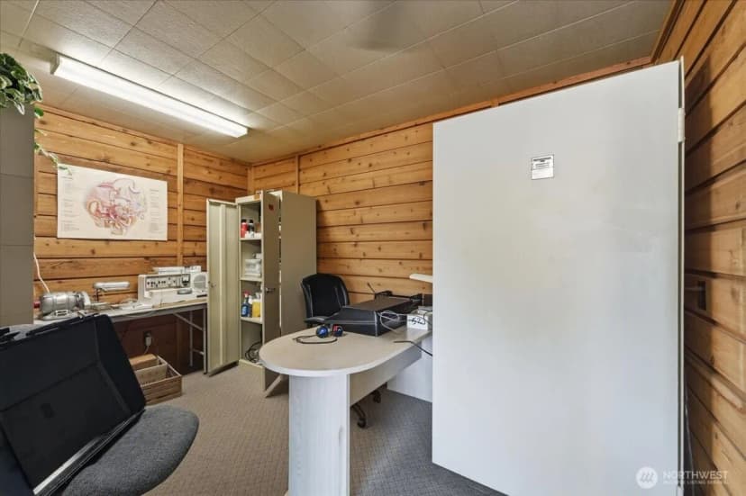 Property photo for 21 W 4th Avenue, Omak photo 14