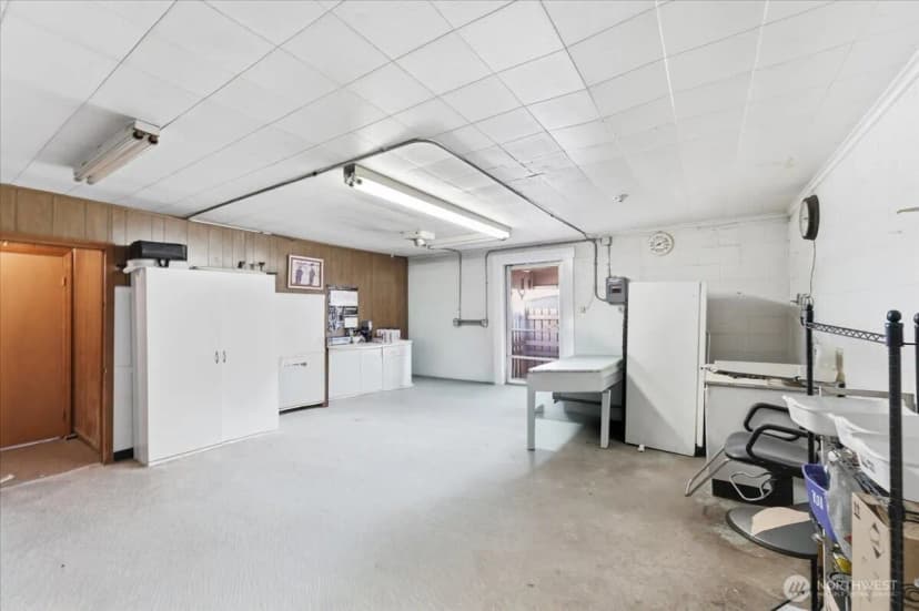 Property photo for 21 W 4th Avenue, Omak photo 15