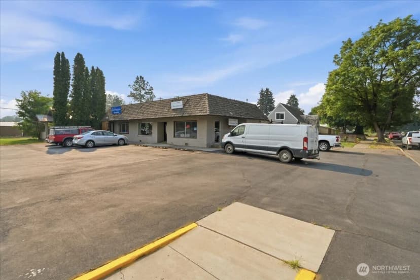 Property photo for 21 W 4th Avenue, Omak photo 21