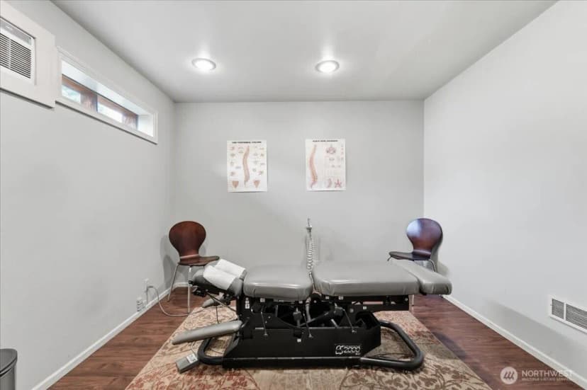 Property photo for 21 W 4th Avenue, Omak photo 5