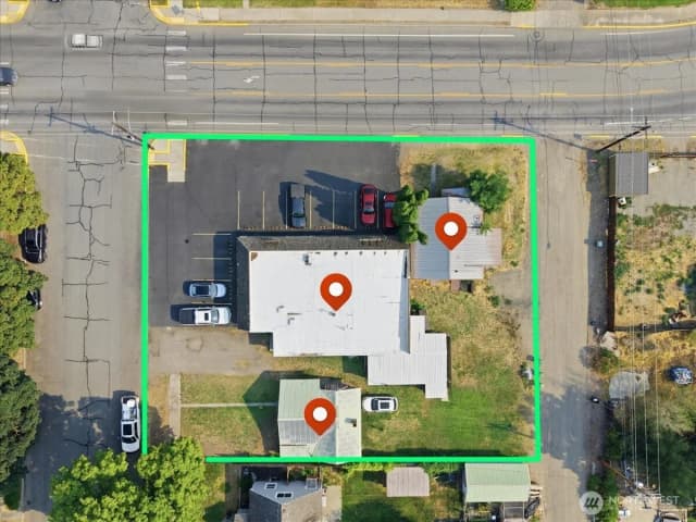Property photo for 21 W 4th Avenue, Omak photo 2