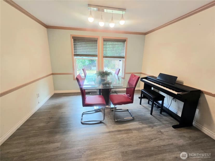 Property photo for 22835 129th Avenue Se, Kent photo 4