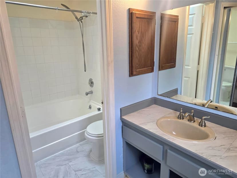 Property photo for 22835 129th Avenue Se, Kent photo 15