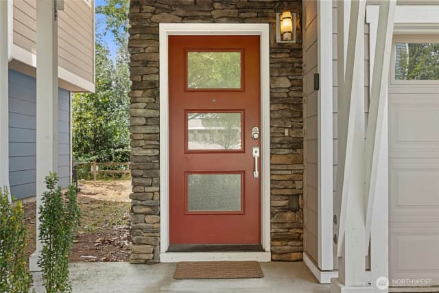 Property photo for 347 Vashon Court Ne, Renton photo 4