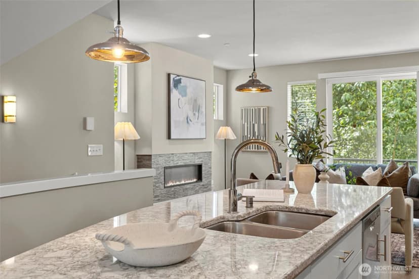 Property photo for 347 Vashon Court Ne, Renton photo 14