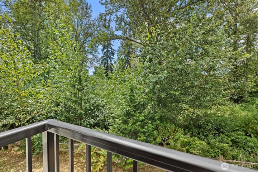 Property photo for 347 Vashon Court Ne, Renton photo 25