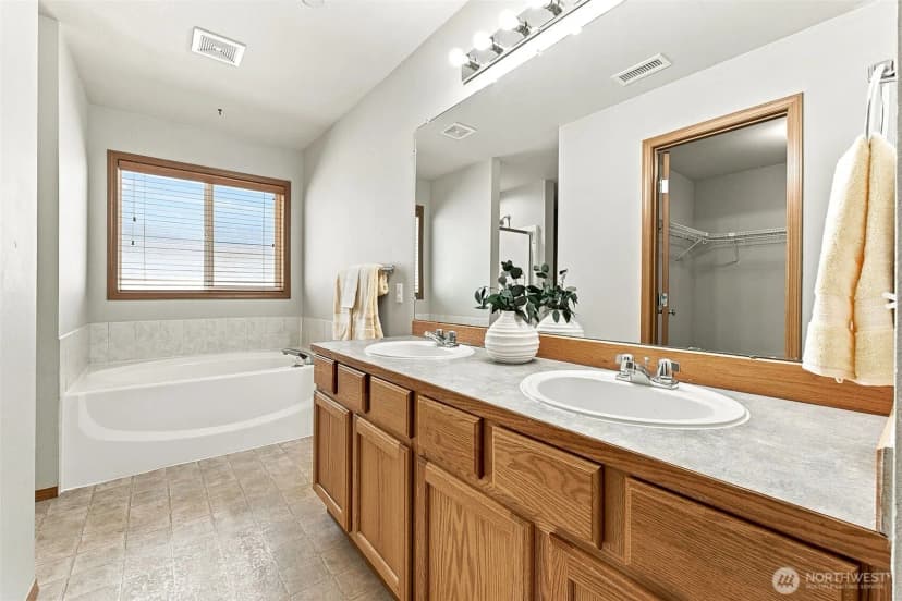 Property photo for 1902 Shipman Avenue, Dupont photo 21