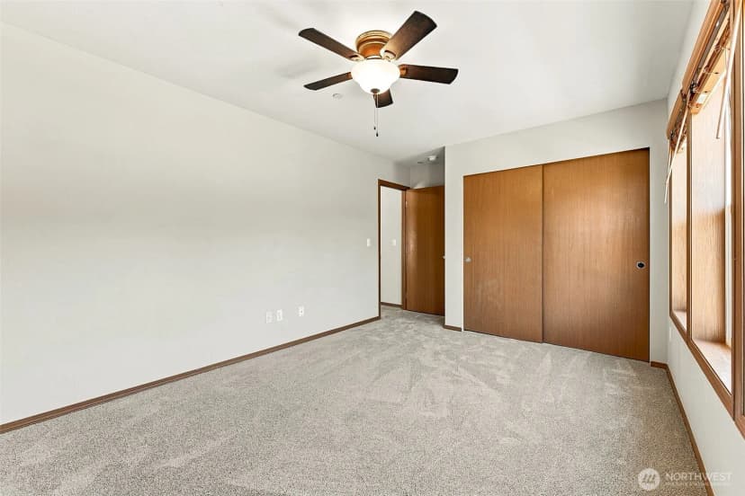 Property photo for 1902 Shipman Avenue, Dupont photo 25