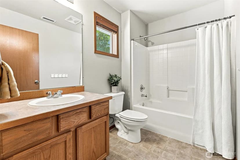 Property photo for 1902 Shipman Avenue, Dupont photo 28