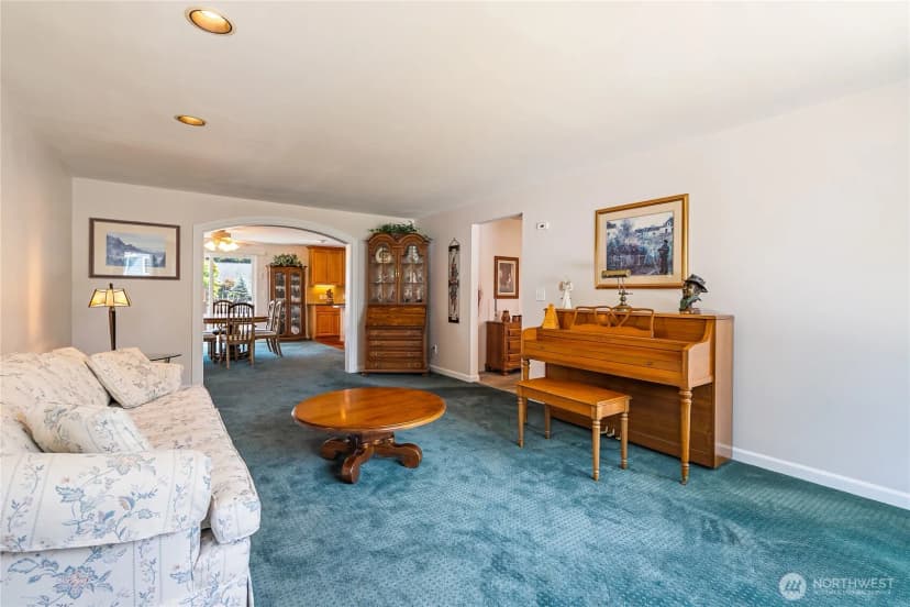 Property photo for 6994 Helweg Lane, Blaine photo 4