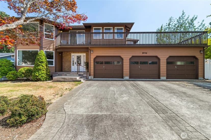 Property photo for 6994 Helweg Lane, Blaine