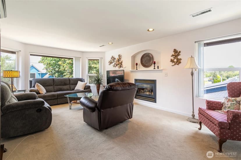 Property photo for 6994 Helweg Lane, Blaine photo 9