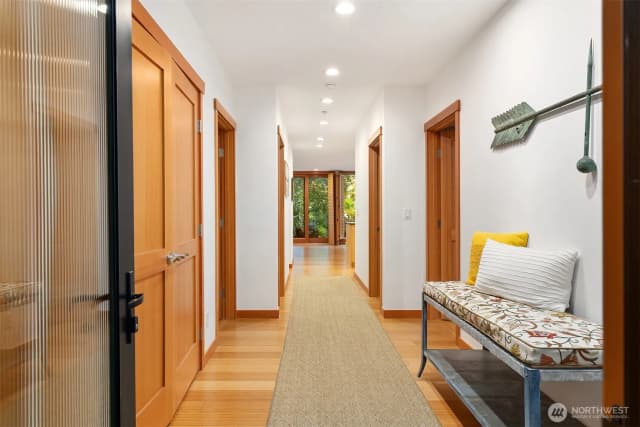 Property photo for 998 Ne Vineyard Lane #j101, Bainbridge Island photo 3