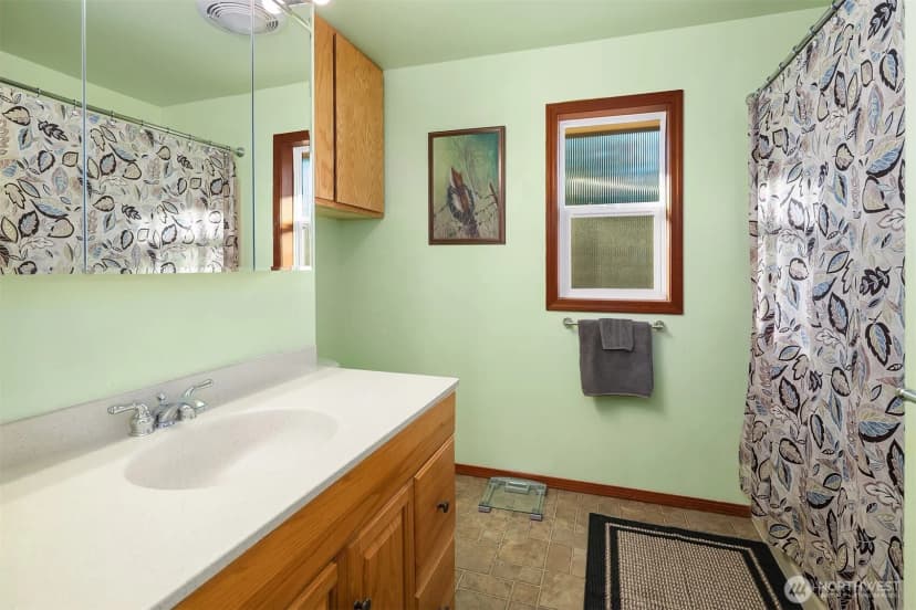 Property photo for 3229 Ne 87th Street, Seattle photo 26