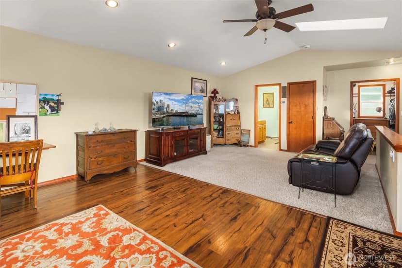 Property photo for 3229 Ne 87th Street, Seattle photo 24