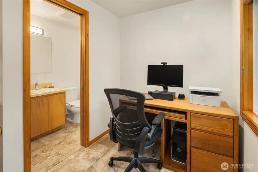 Property photo for 3229 Ne 87th Street, Seattle photo 13