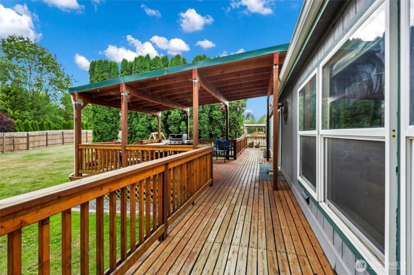 Property photo for 28707 26th Avenue E, Roy photo 24