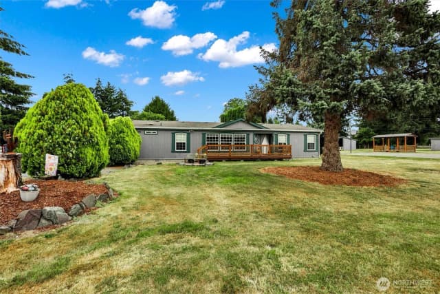 Property photo for 28707 26th Avenue E, Roy