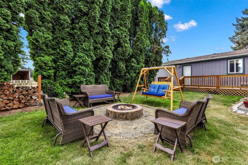 Property photo for 28707 26th Avenue E, Roy photo 27