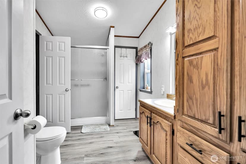 Property photo for 28707 26th Avenue E, Roy photo 21