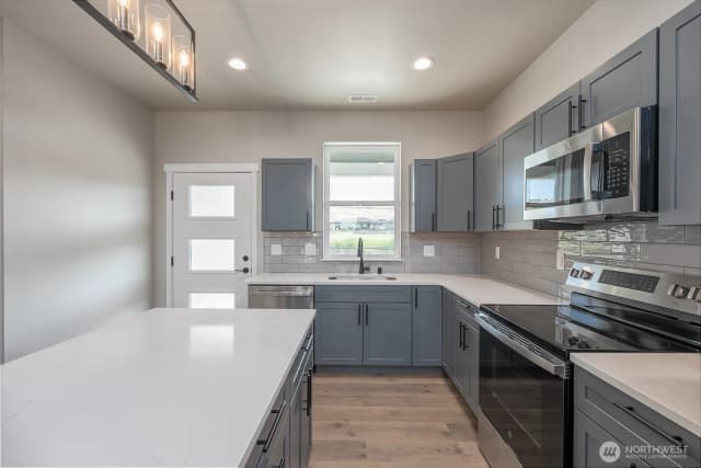 Property photo for 6651 Clubhouse Drive Se #92, Othello photo 5