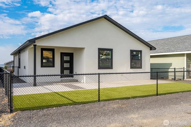 Property photo for 6651 Clubhouse Drive Se #92, Othello