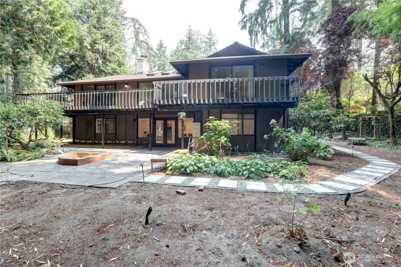Property photo for 901 129th Place Ne, Bellevue photo 38