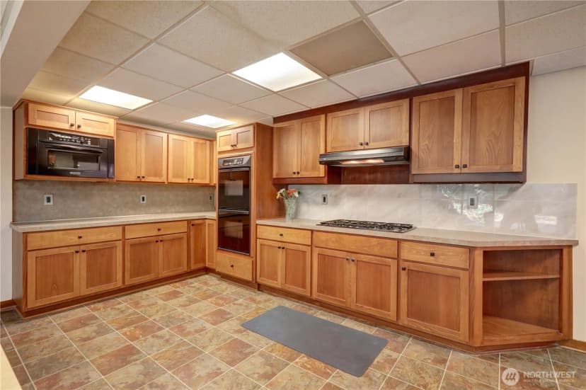Property photo for 901 129th Place Ne, Bellevue photo 28