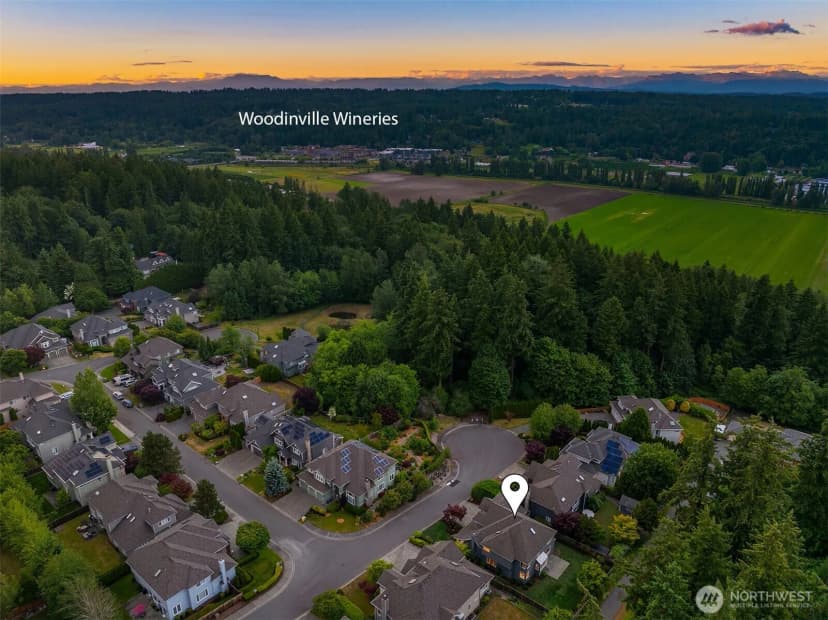 Property photo for 13711 Ne 135th Place, Kirkland photo 33