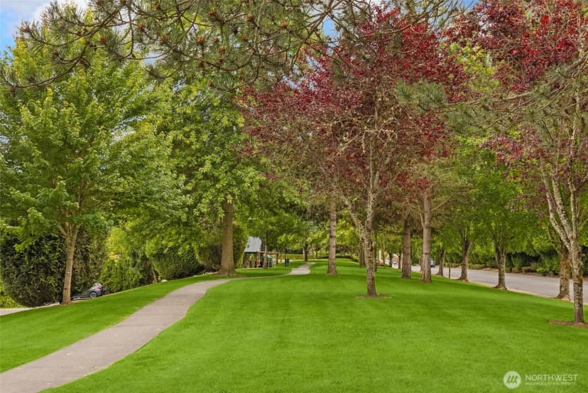 Property photo for 13711 Ne 135th Place, Kirkland photo 36