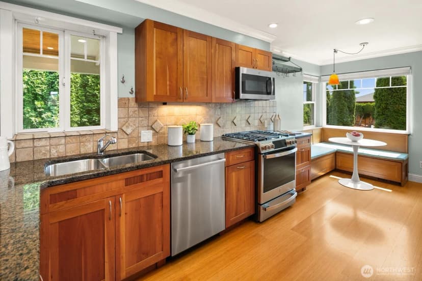 Property photo for 4804 Ne 65th Street, Seattle photo 16