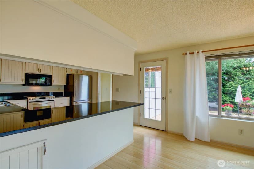 Property photo for 16958 Obstruction Drive, Burlington photo 19