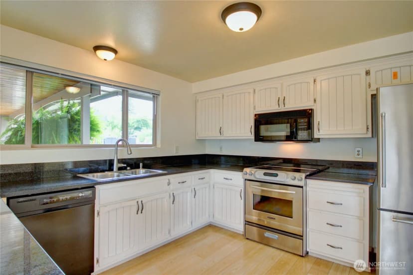 Property photo for 16958 Obstruction Drive, Burlington photo 21