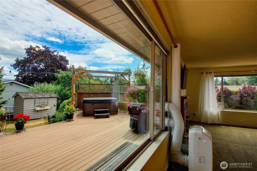 Property photo for 16958 Obstruction Drive, Burlington photo 20
