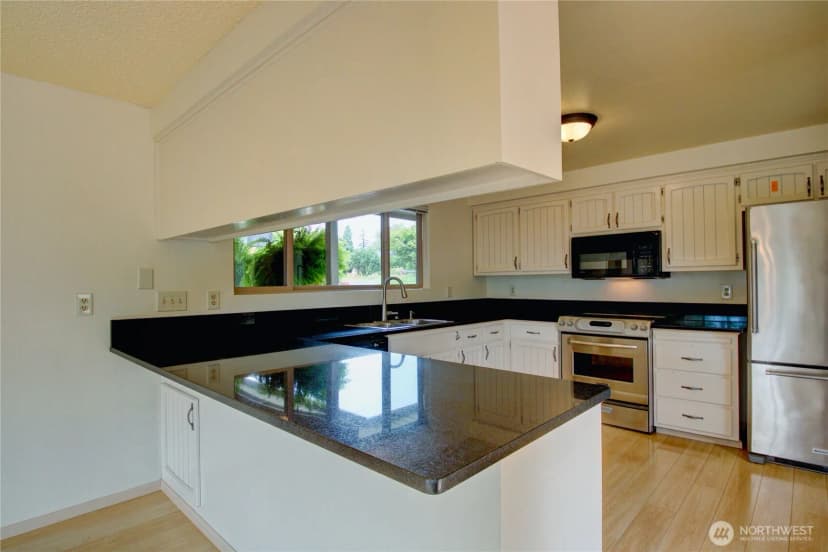 Property photo for 16958 Obstruction Drive, Burlington photo 22